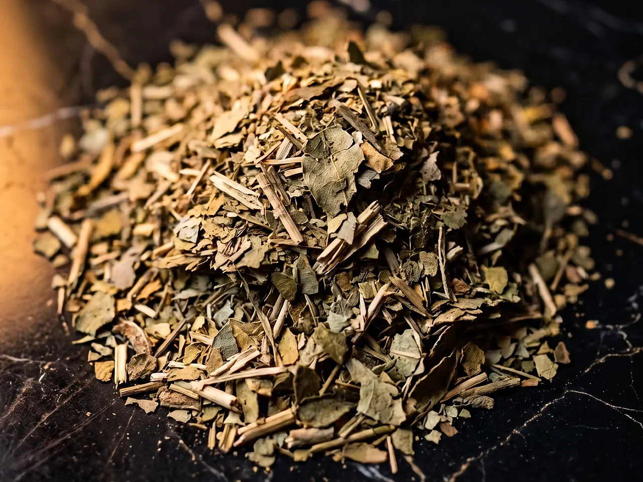 Molienda canchada: hoja entera y palos largos, el grano más grueso de las cuatro.